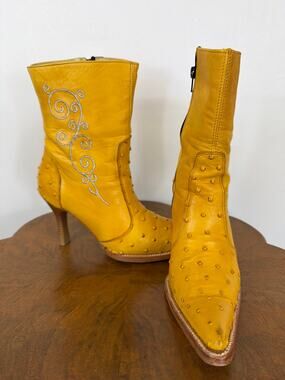 Soto Yellow Embossed Cowhide Leather Stiletto Boots Size 7 5